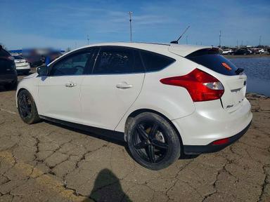 Вид 2012 FORD FOCUS TITANIUM, угол 2