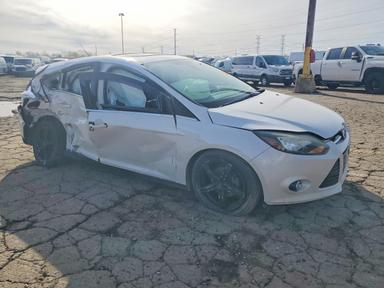 Вид 2012 FORD FOCUS TITANIUM, угол 4