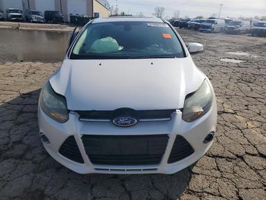 Вид 2012 FORD FOCUS TITANIUM, угол 5