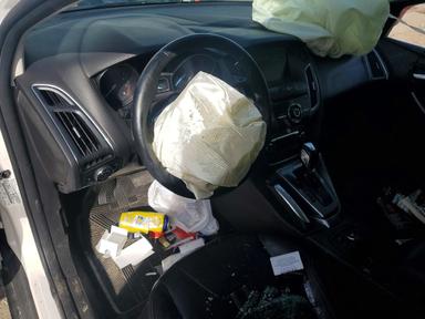 Вид 2012 FORD FOCUS TITANIUM, угол 8
