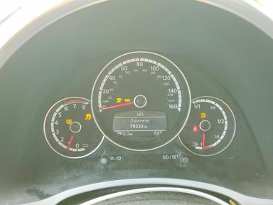 Vista de 2013 VOLKSWAGEN BEETLE, ángulo 9