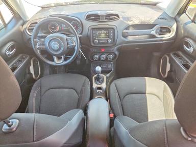 Vista de 2016 JEEP RENEGADE LATITUDE, ángulo 8