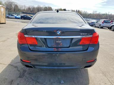 Vue de 2010 BMW 750 LI XDRIVE, angle 6