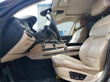 Vue de 2010 BMW 750 LI XDRIVE, angle 7