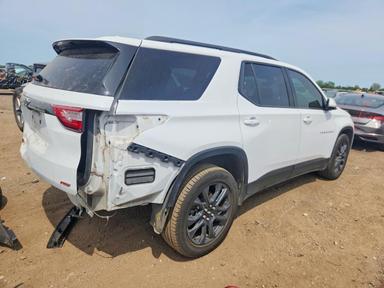 Vue de 2021 CHEVROLET TRAVERSE RS, angle 3