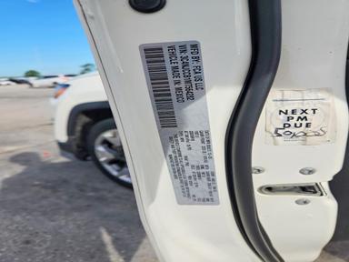 منظر 2021 JEEP COMPASS LIMITED، زاوية 12