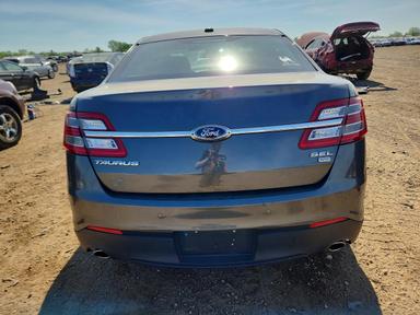 منظر 2017 FORD TAURUS SEL، زاوية 6