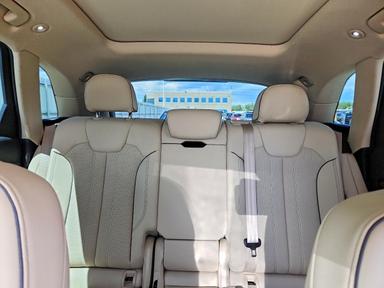 Vue de 2021 AUDI Q5 E PRESTIGE, angle 10