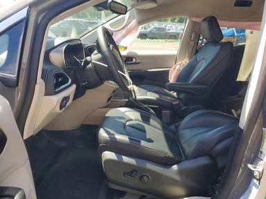 Vue de 2023 CHRYSLER PACIFICA TOURING L, angle 7