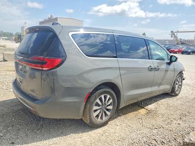 Вид 2023 CHRYSLER PACIFICA HYBRID TOURING L, угол 3