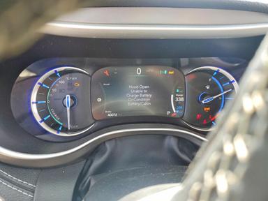 Вид 2023 CHRYSLER PACIFICA HYBRID TOURING L, угол 9