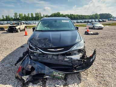 Vista de 2018 CHRYSLER PACIFICA TOURING L PLUS, ángulo 5