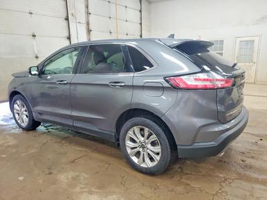 Vue de 2023 FORD EDGE TITANIUM, angle 2