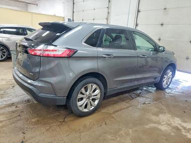 Vue de 2023 FORD EDGE TITANIUM, angle 3