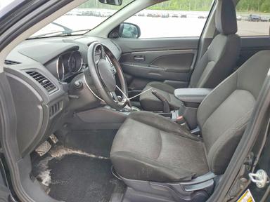 Вид 2018 MITSUBISHI OUTLANDER SPORT ES, угол 7