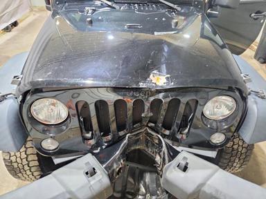 Vue de 2014 JEEP WRANGLER UNLIMITED SPORT, angle 12