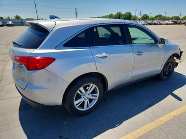 Вид 2013 ACURA RDX, угол 3