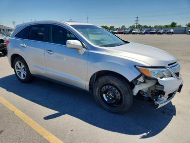 Вид 2013 ACURA RDX, угол 4