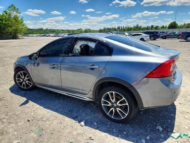 Вид 2017 VOLVO S60 CROSS COUNTRY T5, угол 2