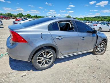 Вид 2017 VOLVO S60 CROSS COUNTRY T5, угол 3