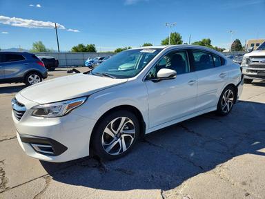 Vue de 2021 SUBARU LEGACY LIMITED XT, angle 1