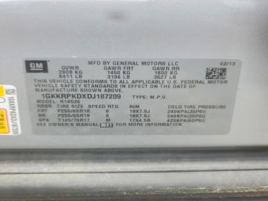 Vista de 2013 GMC ACADIA SLE, ángulo 14