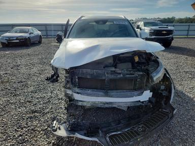 Вид 2021 VOLVO XC40 T5 INSCRIPTION, угол 5