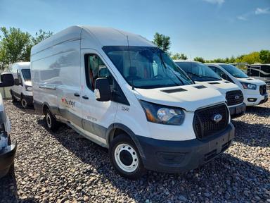 Vue de 2023 FORD TRANSIT T-250 DELIVERY VAN, angle 4