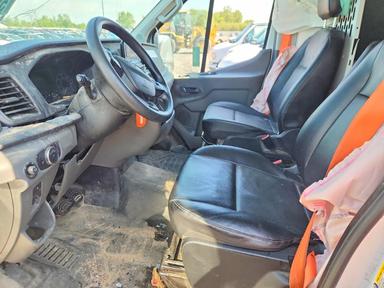 Vue de 2023 FORD TRANSIT T-250 DELIVERY VAN, angle 7