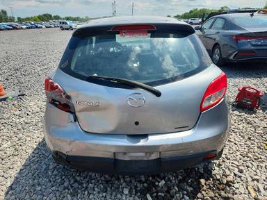 منظر 2011 MAZDA MAZDA2، زاوية 6