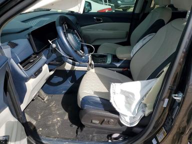 Vista de 2025 KIA CARNIVAL EX, ángulo 7