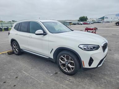 منظر 2022 BMW X3 XDRIVE30I، زاوية 4