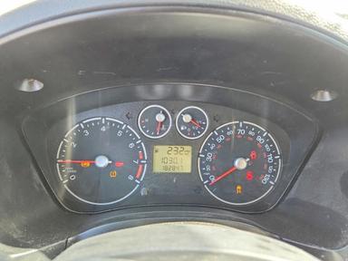 Vista de 2013 FORD TRANSIT CONNECT XL, ángulo 9