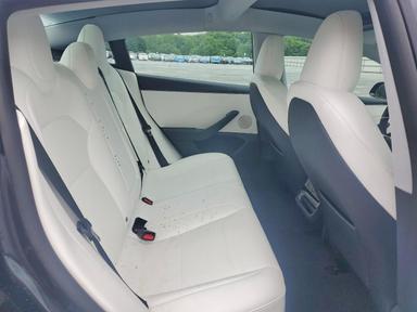 Vista de 2026 TESLA MODEL 3, ángulo 10