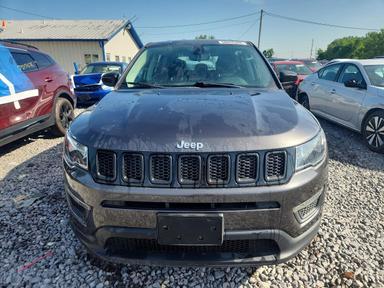 Vue de 2019 JEEP COMPASS SPORT, angle 5