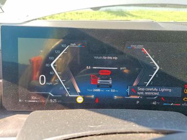 Vista de 2025 BMW X7 XDRIVE40I, ángulo 9