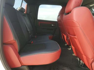 Вид 2015 RAM 1500 REBEL, угол 10
