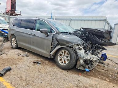 2023 CHRYSLER PACIFICA TOURING L view, angle 4