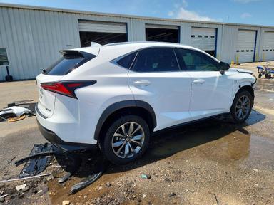 Вид 2021 LEXUS NX 300 F SPORT, угол 3