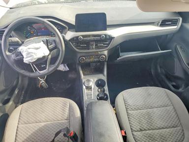 Vista de 2021 FORD ESCAPE SE, ángulo 8