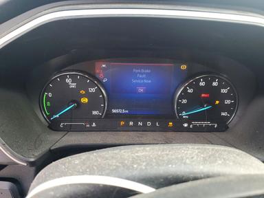 Vista de 2021 FORD ESCAPE SE, ángulo 9