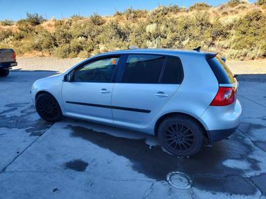 Vista de 2007 VOLKSWAGEN RABBIT, ángulo 2