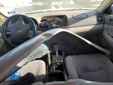 Vista de 2002 TOYOTA CAMRY LE, ángulo 8