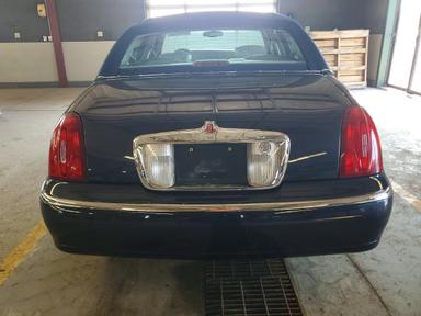 منظر 1999 LINCOLN TOWN CAR SIGNATURE، زاوية 6
