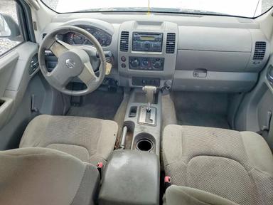 Vista de 2012 NISSAN FRONTIER S, ángulo 8