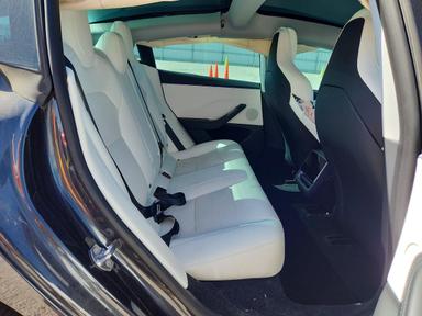 Vue de 2025 TESLA MODEL 3, angle 10