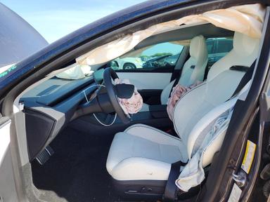 Vue de 2025 TESLA MODEL 3, angle 7