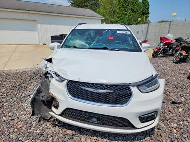 Вид 2022 CHRYSLER PACIFICA, угол 5
