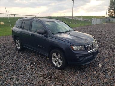 منظر 2016 JEEP COMPASS SPORT، زاوية 4