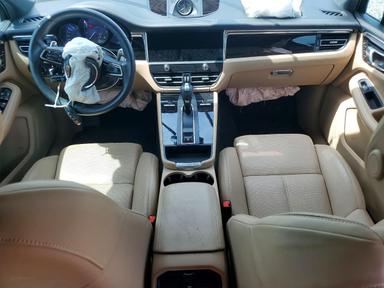 2024 PORSCHE MACAN BASE view, angle 8